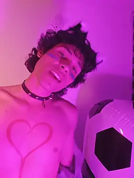 LittleTymmy's Live XXX Chat