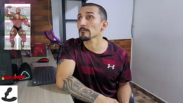 Chat XXX ao vivo de Marck_Muscle