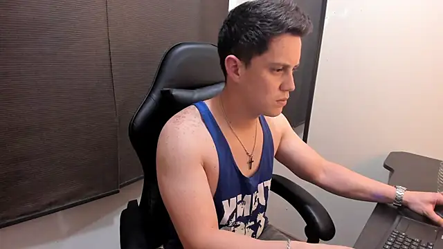 Chat XXX en directo de KendricTorres