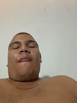 Patricio_02 Live XXX-Chat
