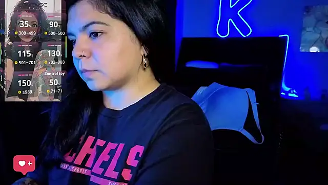 kimmiakiss22's Live XXX Chat