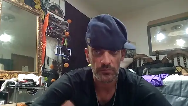 slinginbigD webcam show