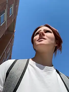 NinaParriのライブXXXチャット