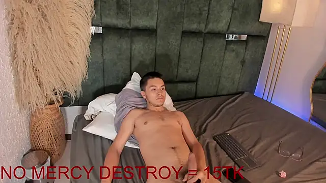 RicciRizzo's Live XXX Chat