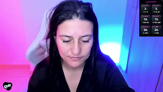 Saskyaa's Live XXX Chat
