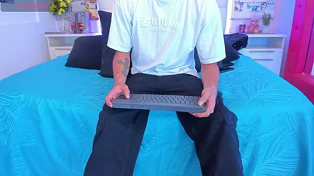 SharonTygaX Chat XXX in diretta