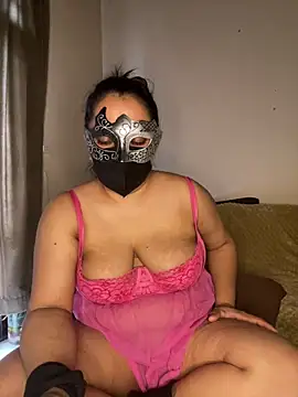LioraWance Chat XXX live