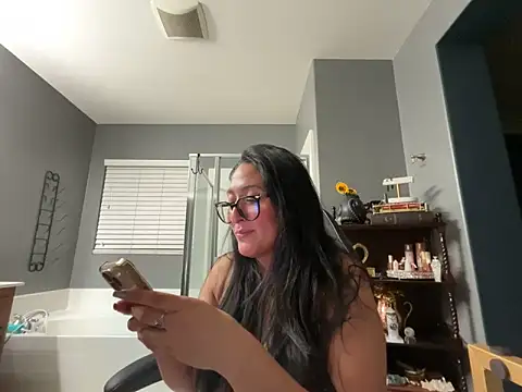 Goddessxxrosexx's Live XXX Chat