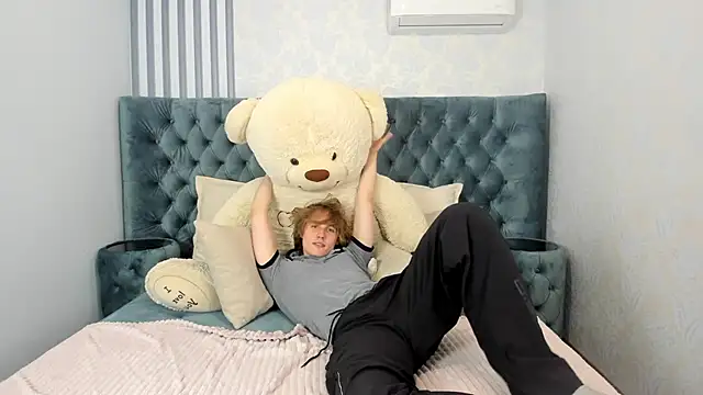 FinnBev live XXX chat