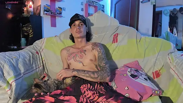 XXX chat uživo modela LokyHartt