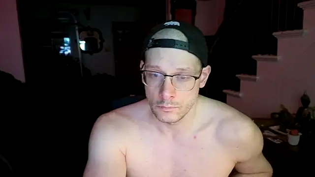 MasterDaddyCool élő XXX-chatje