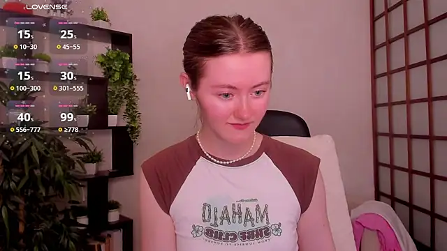 KateCuddle's Live XXX Chat