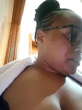Goddess_of_Hearts' Live XXX Chat