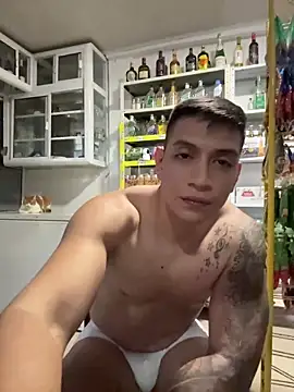 OliverWest04 Live XXX Chat