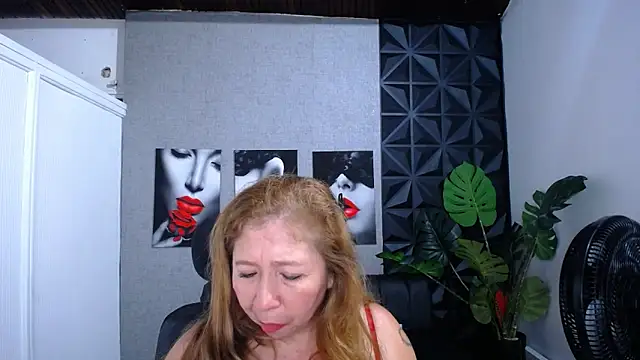 Valentinaa_mature: онлайн-секс-чат