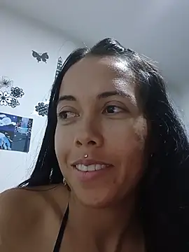 MiaForever1's Live XXX Chat