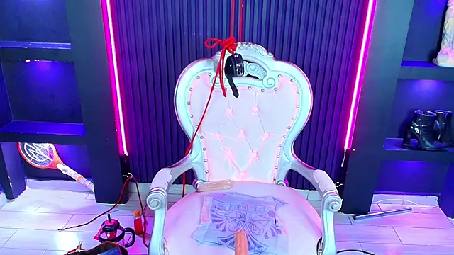 Chat XXX Live MrEbonybdsm