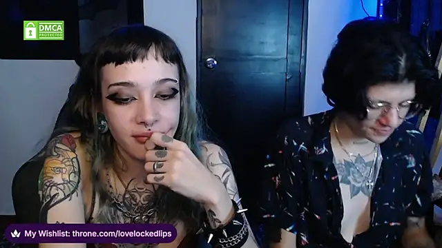 lovelockedlips' Live XXX Chat