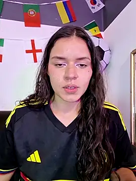 Danni_shy Chat XXX in diretta
