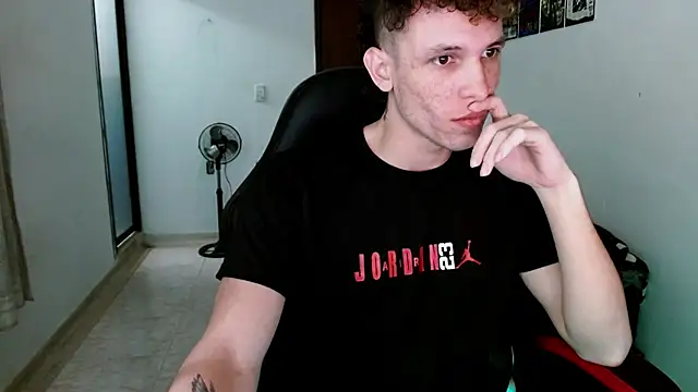 deividcloud36 – Naživo XXX chat