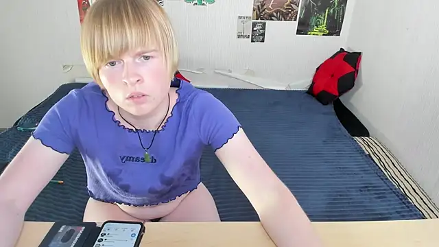 Cattie_w_'s Live XXX Chat