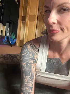 RavenKalixoxo Chat XXX in diretta