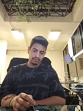 Show modela Juann-cock na web-kameri