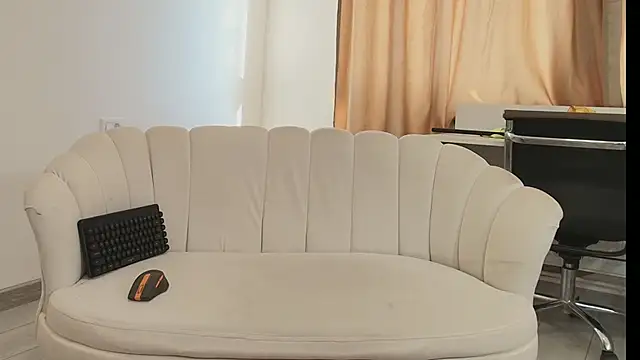 دردشة TheTopAlex الجنسية المباشرة