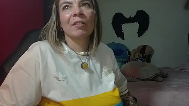 Živý XXX chat charlotedoll