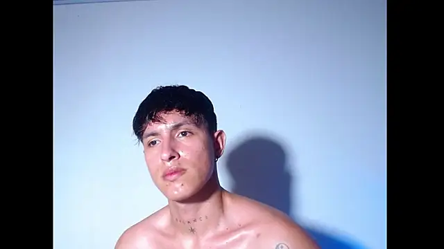 Онлайн чат XXX rowanbig
