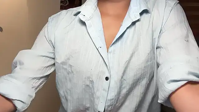 LucytheDevilQueen's Live XXX Chat