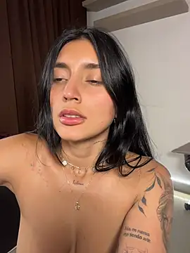 ANABOONCE_ লাইভ XXX চ্যাট