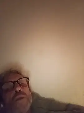 chris-sbh11 webcam show