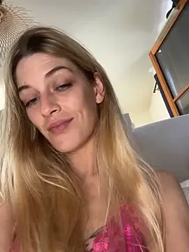 Bellalolahot Chat XXX in diretta