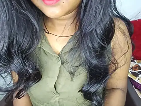 Muktha Adlı Modelin Canlı XXX Sohbeti