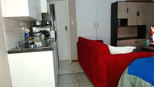NaughtyMilf_Lilly's Live XXX Chat