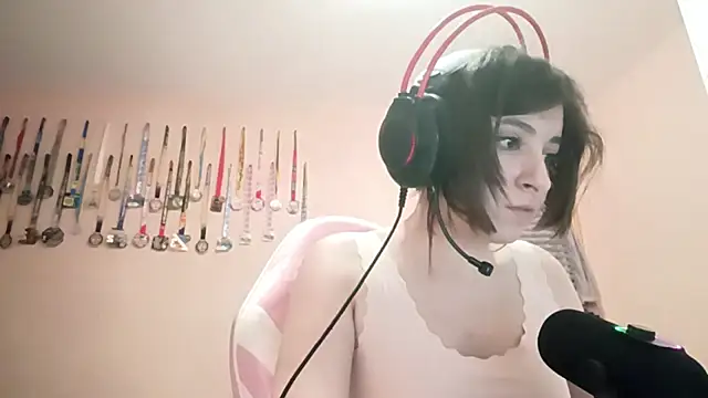 bunnyhoneylovehands' Live XXX Chat