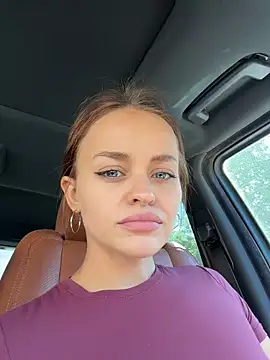 AngelinaTeller Chat XXX in diretta
