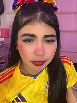 Dannii- – Naživo XXX chat