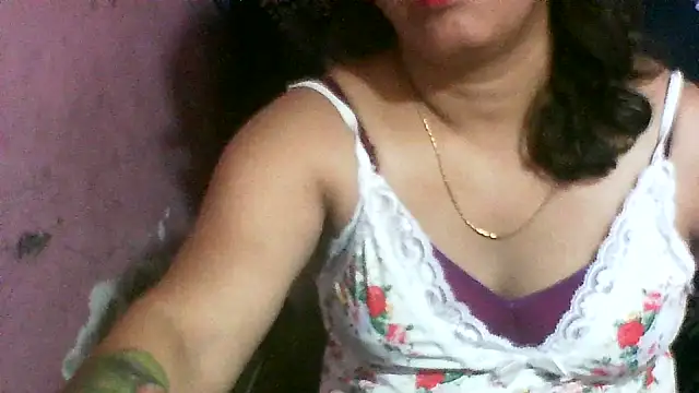 koyel90 Adlı Modelin Canlı XXX Sohbeti