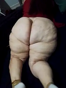 MegaAssMature 现场XXX聊天