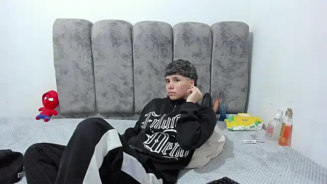 Bruno_Cruzz – Naživo XXX chat