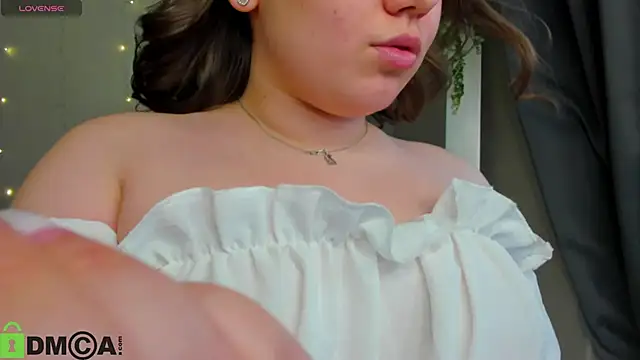 Velvet_Kisss Chat XXX in diretta