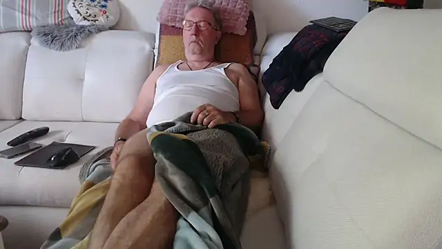 Онлайн чат XXX Nudelschwanz