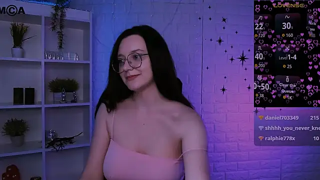 nymira Chat XXX in diretta