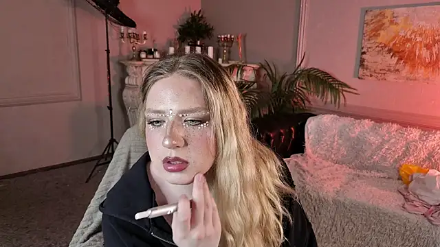 Jes_Solar élő XXX-chatje