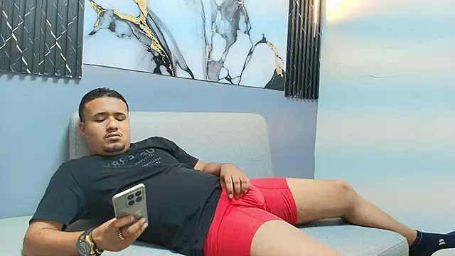 MAICOL_TORNER élő XXX-chatje