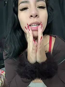 alynemoon's Live XXX Chat