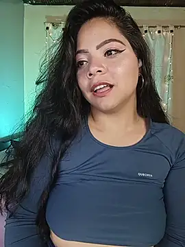 ROUSSE_SINCLAIR Adlı Modelin Canlı XXX Sohbeti