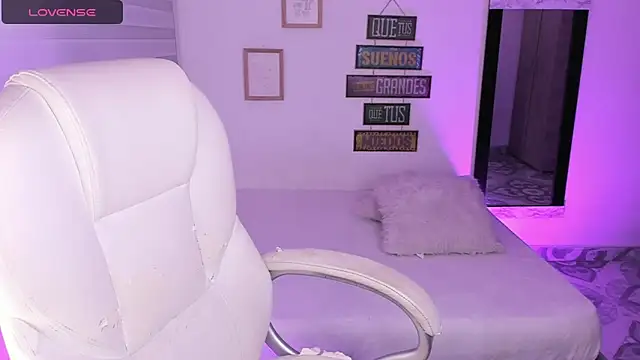 miss_alice0 Chat XXX in diretta